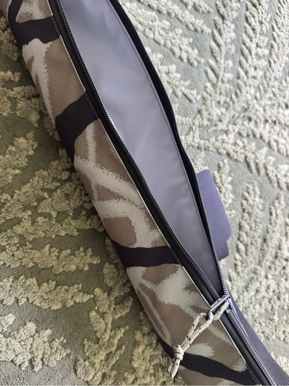 NWT Burton Beeracuda in Graffiti Camo - Picture 7 of 9